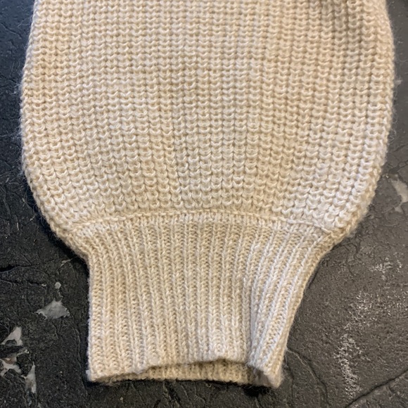 EUC Cream Furry Pom Pom sweater OATMEAL US M - Picture 4 of 13